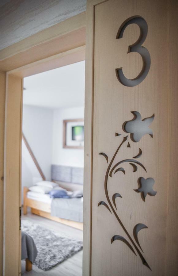 U Janiny Apartment Bukowina Tatrzanska Bagian luar foto