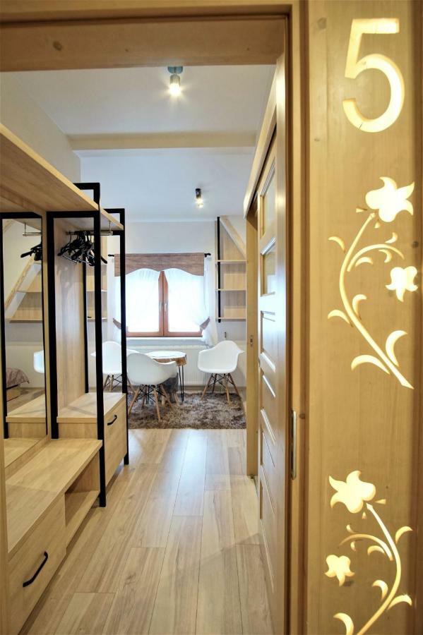 U Janiny Apartment Bukowina Tatrzanska Bagian luar foto